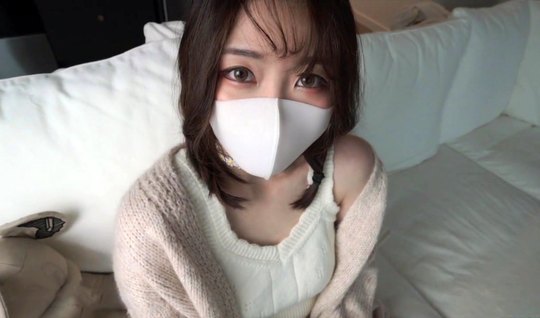 Masked Asian Spreads Her Legs For Homemade Porn With Her Lov...