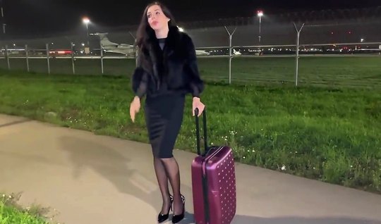 A pickup artist at the airport took off a brunette and fucke...