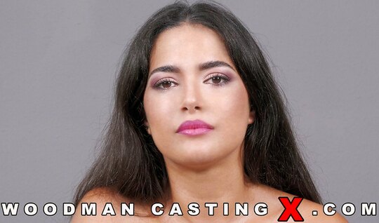 Brunette came to the casting for double penetration